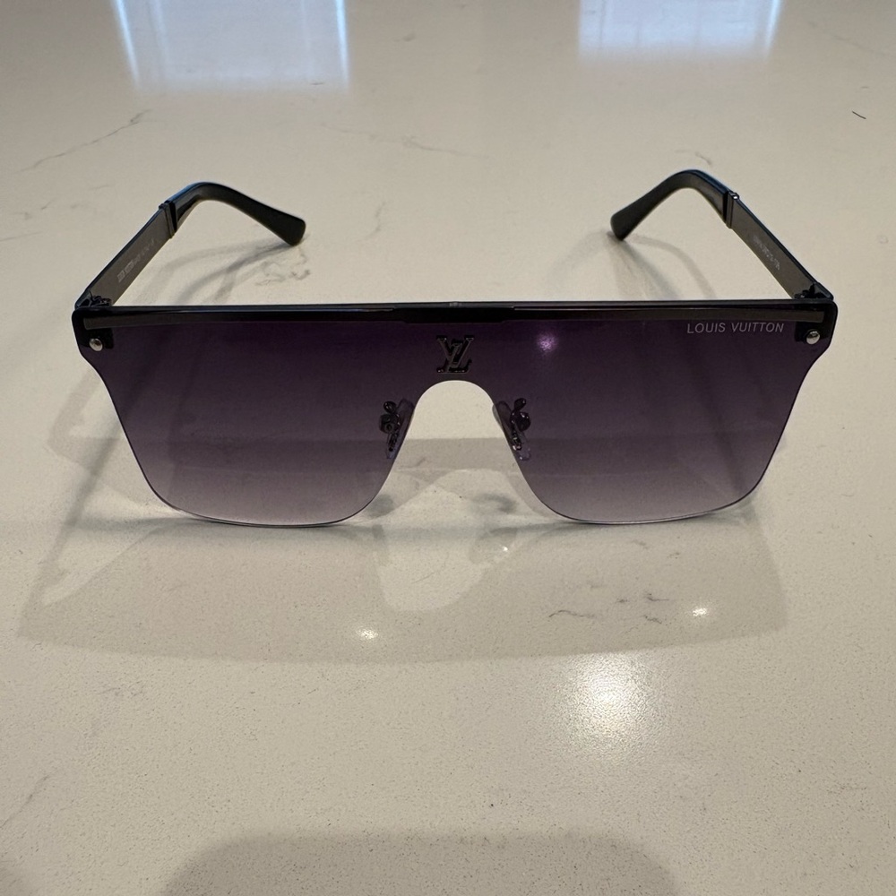 LV Shades